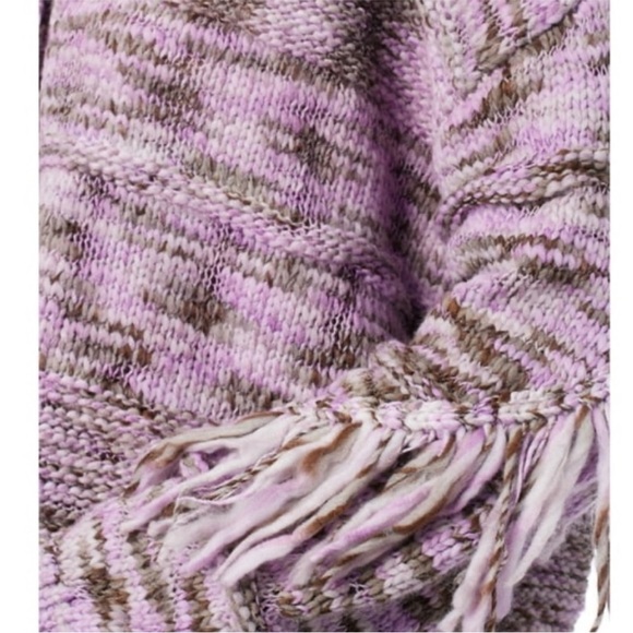 Jessica Simpson knit Fringe Sweater - Picture 6 of 7